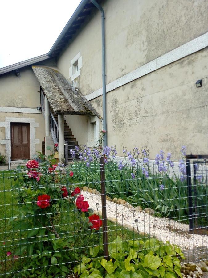 Le Gite Du Haut Chatillon-la-Palud Exterior photo